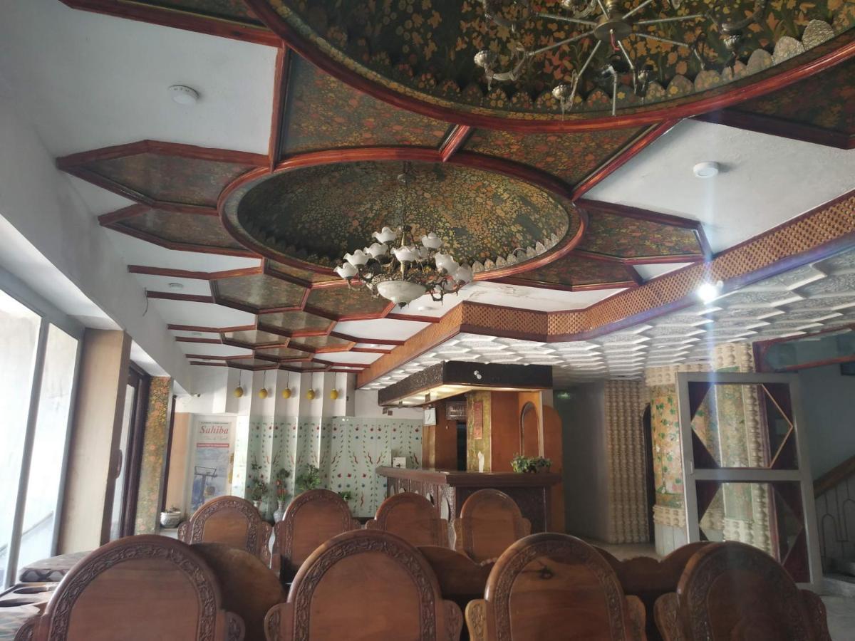 Hotel Shah Abbas Srinagar (Jammu and Kashmir) Exterior photo